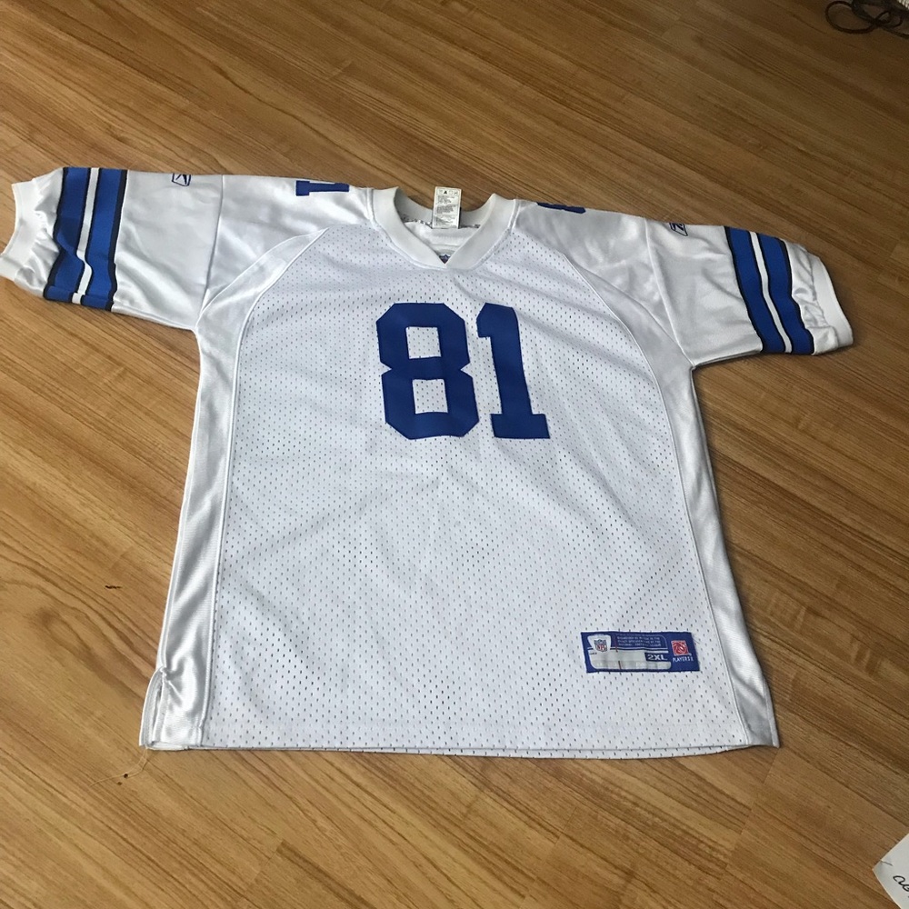Dallas cowboys kids xxl can fit med adults